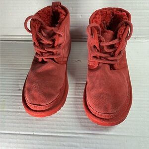 Boots for kids red color UGG USED (not box)